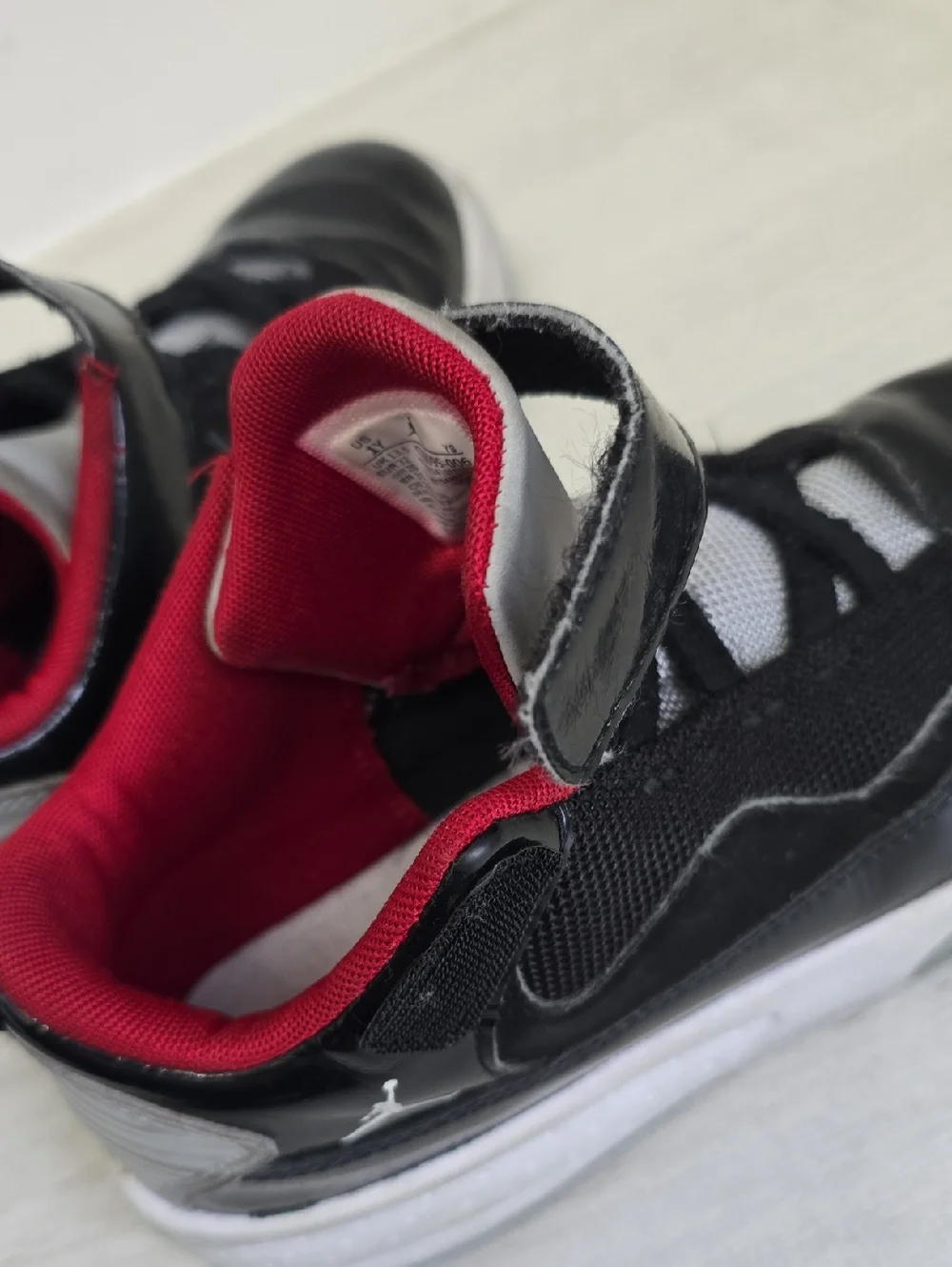 Jordan Kids Black White and Red Velcro Athletic Sneakers Boys Size 1 High Top